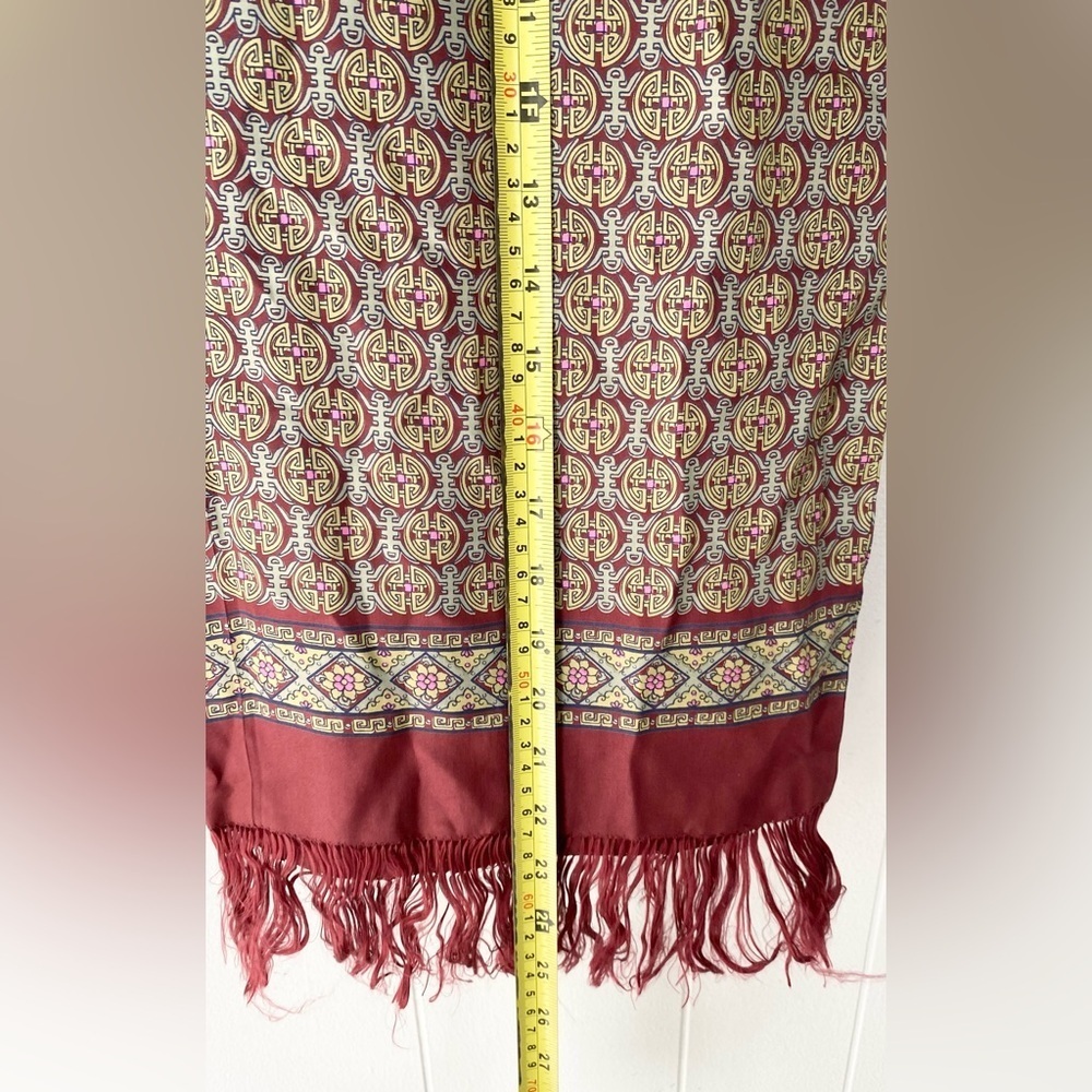 VTG 100% Silk Scarf Burgundy Yellow Pink Geo Rectangle Tassel Fringe 25” X 11 - Picture 4 of 12